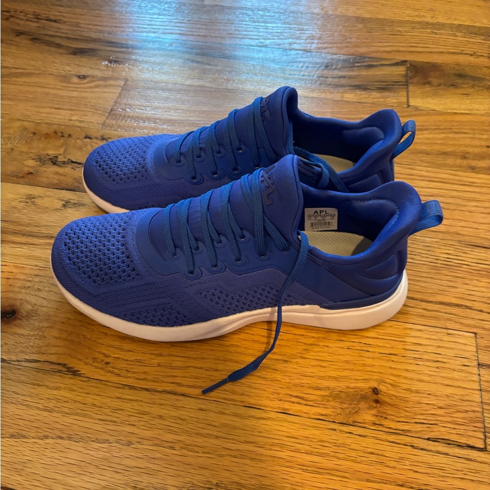 APL tech loom tracer sneakers, worn once